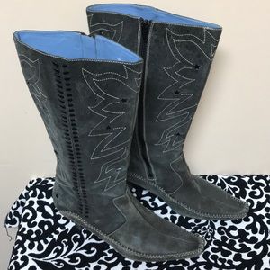 Clark’s Indigo Boots/ moccasins